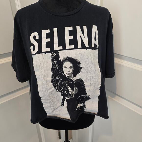 Women's Official Selena Merchandise Black Cropped T-Shirt Size XL - Picture 1 of 4
